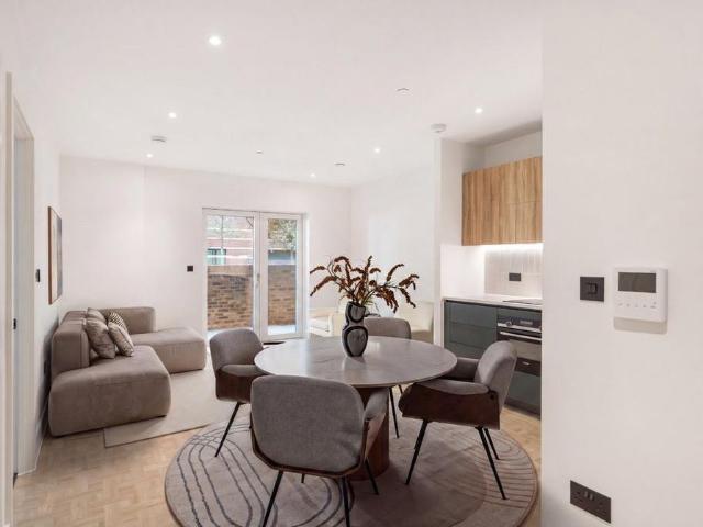 Apartment for rent in London Borough of Wandsworth, Greater London