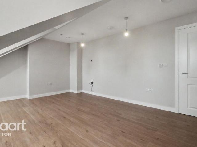 Flat for rent in Greater London