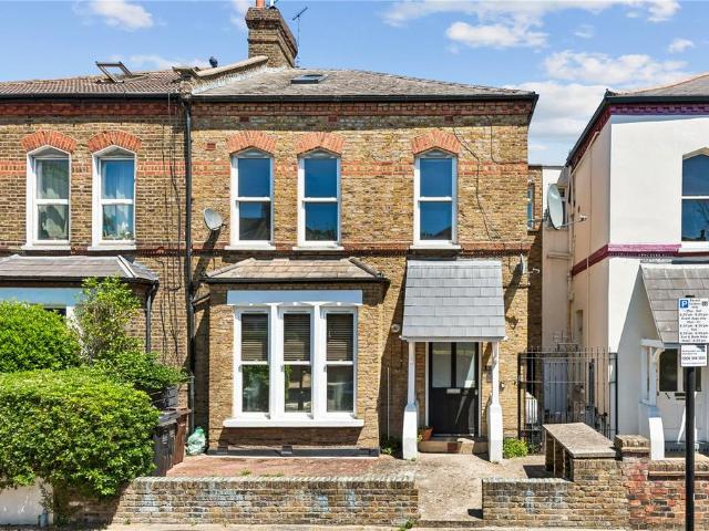 Flat for rent in Brownswood Park, Stoke Newington