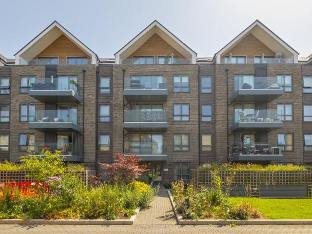Flat for rent in Surbiton, Greater London