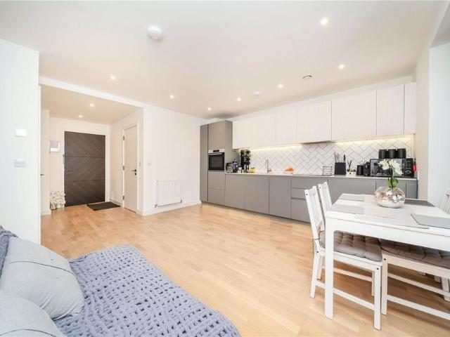 Apartment for rent in Westminster, Victoria