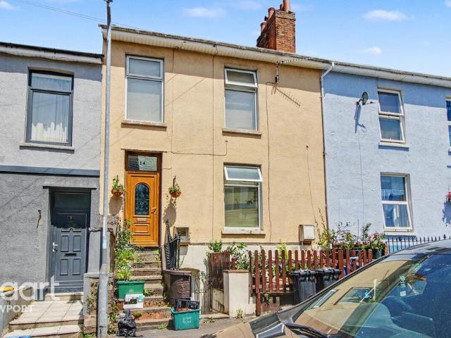Flat for rent in Stow Hill, Wales