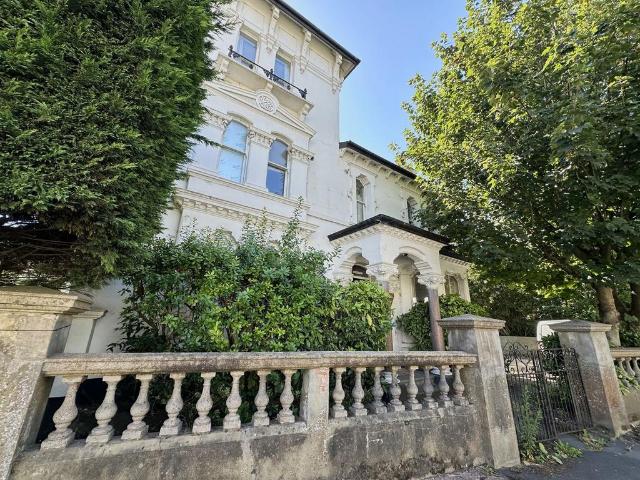 Flat for rent in Blacklands, Guestling Green