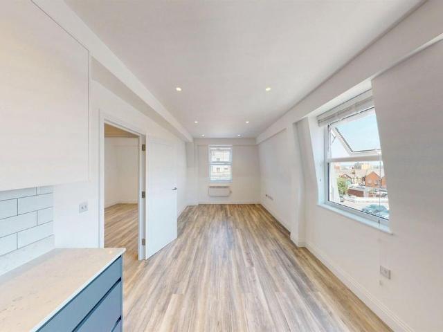 Apartment for rent in South Woodford, Greater London