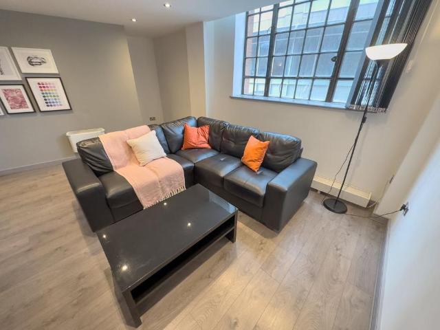 Apartment for rent in Calderstones
