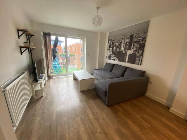 Apartment for rent in Shortlands, Greater London
