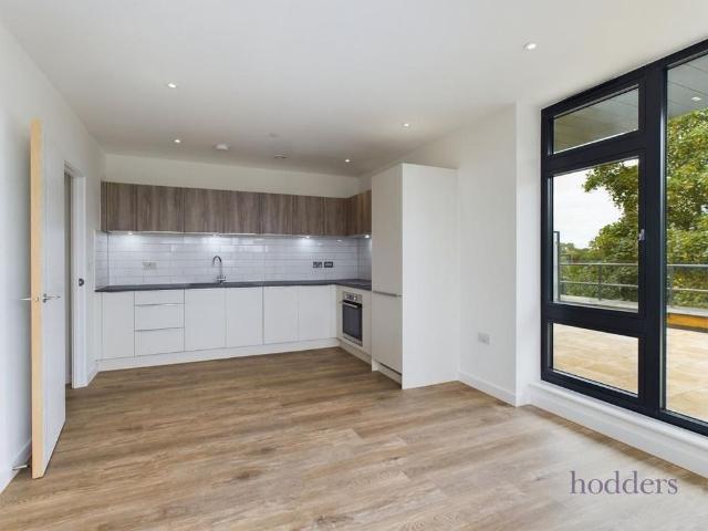 Apartment for rent in Lower Halliford, Surrey