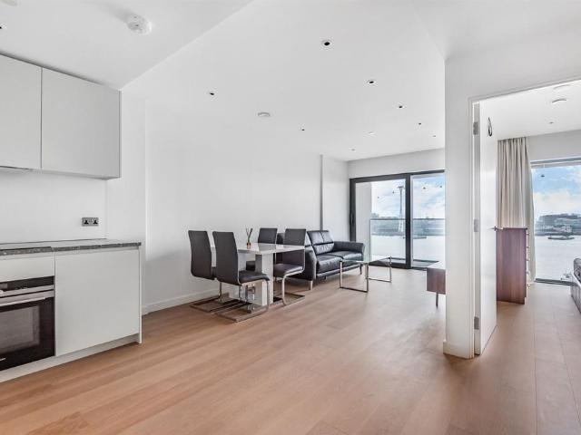 Flat for rent in Greenwich Peninsula, Greater London
