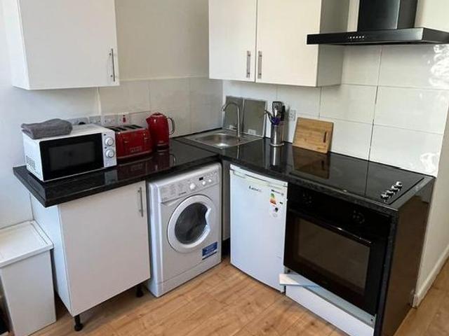 Apartment for rent in Belle Isle, West Yorkshire