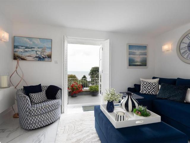 Apartment for rent in Cowlease, Ventnor