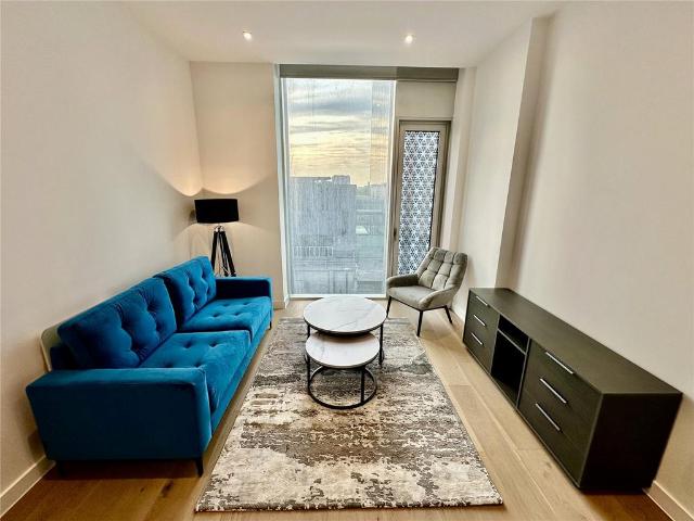 Flat for rent in City Centre, Georgia