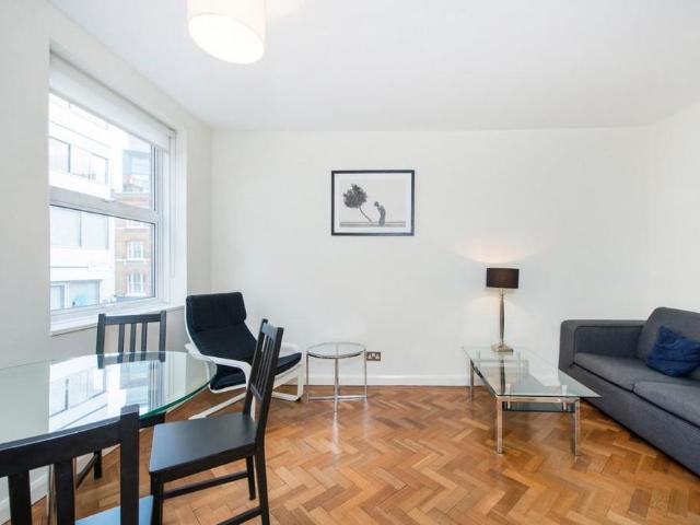 Apartment for rent in East Marylebone, Greater London