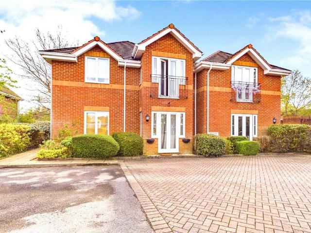 Flat for rent in Garston Park, West Berkshire
