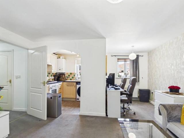 Apartment for rent in Maidenhall, Key Street