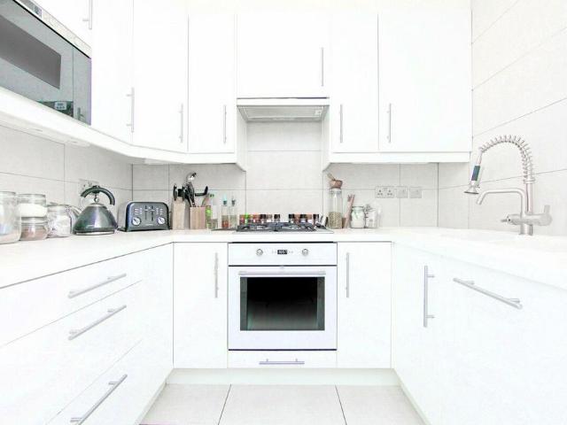 Flat for rent in Holloway, Greater London