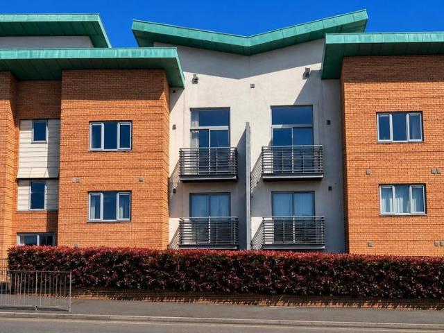 Flat for rent in Mount Pleasant, Brierley Hill