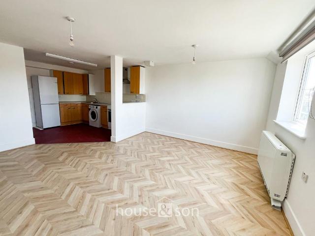 Flat for rent in Talbot Village, Bournemouth