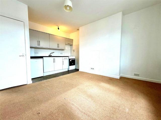 Apartment for rent in St James, Sandown Park