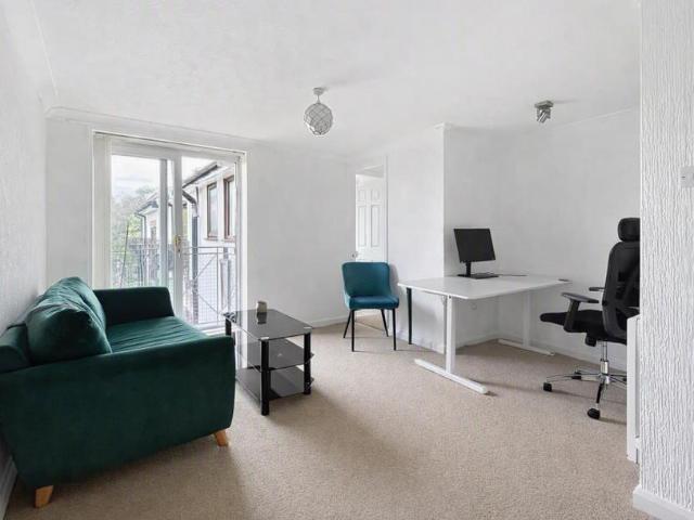 Apartment for rent in Green Close, Warwickshire