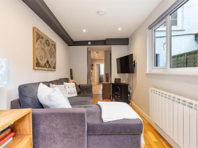 Flat for rent in Strode, Devon