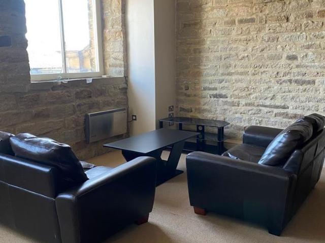 Apartment for rent in Lindley, West Yorkshire