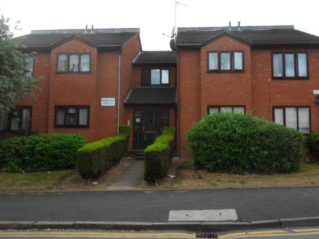 Flat for rent in Ball Hill, West Midlands