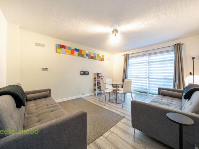 Apartment for rent in London Borough of Lewisham, Forest Hill