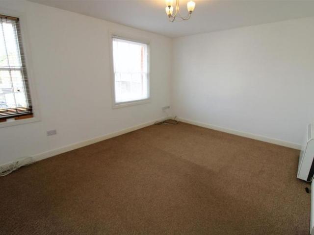 Apartment for rent in Overslade, New Bilton