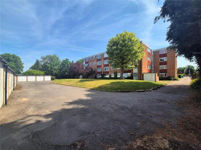 Flat for rent in London Borough of Croydon, Addiscombe