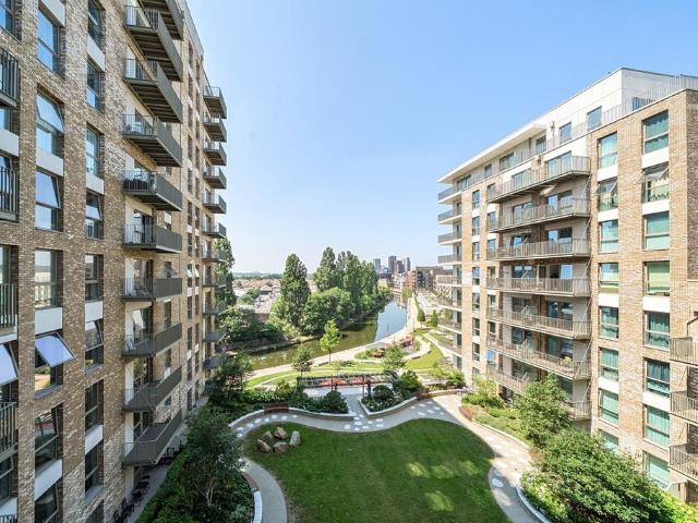 Flat for rent in Alperton, Greater London
