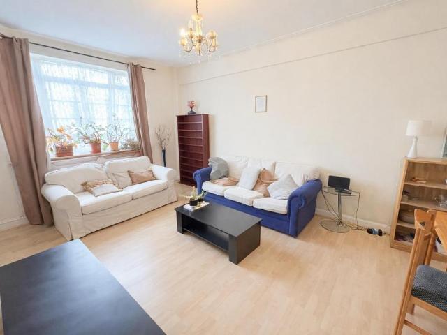 Flat for rent in Belsize Park, Isle Of Man