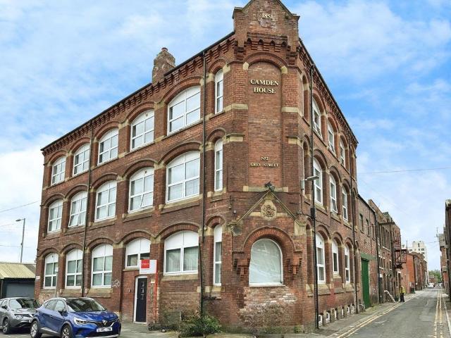 Flat for rent in Ashton-under-Lyne, Tameside