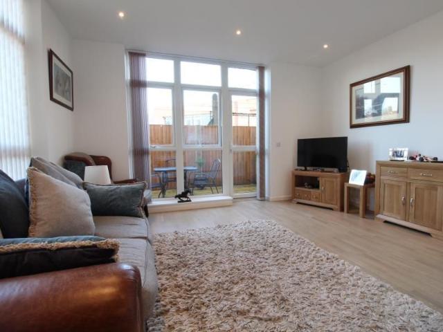 Apartment for rent in Sheerwater, Woking