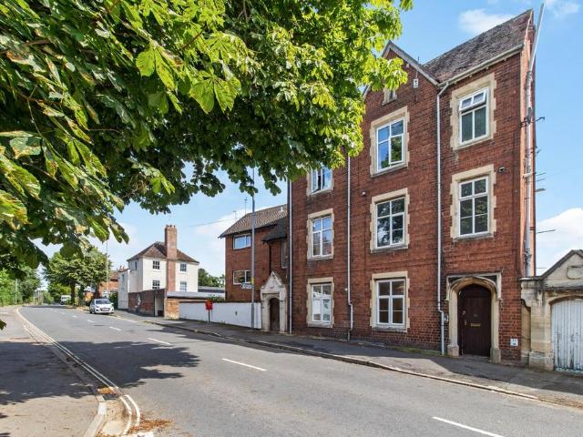 Flat for rent in St John's, Worcestershire