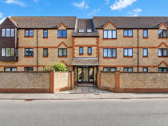 Flat for rent in Chesterton, Cotswold