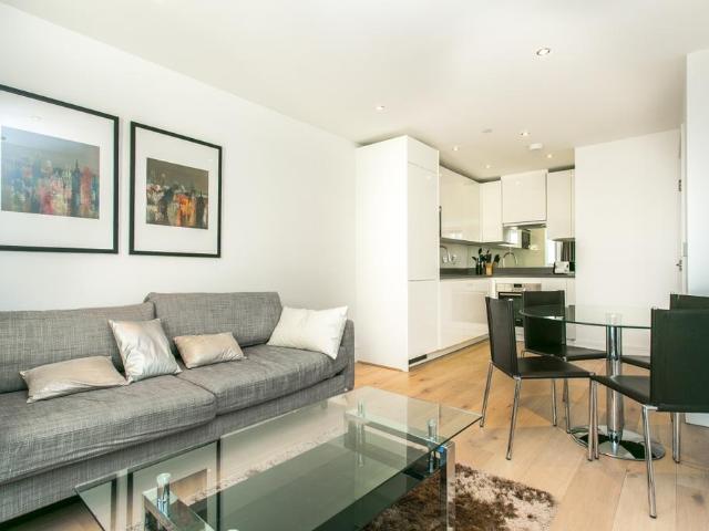 Flat for rent in Clapham, Greater London