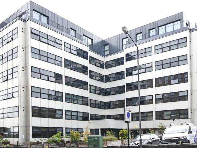Flat for rent in Lane, Greater London