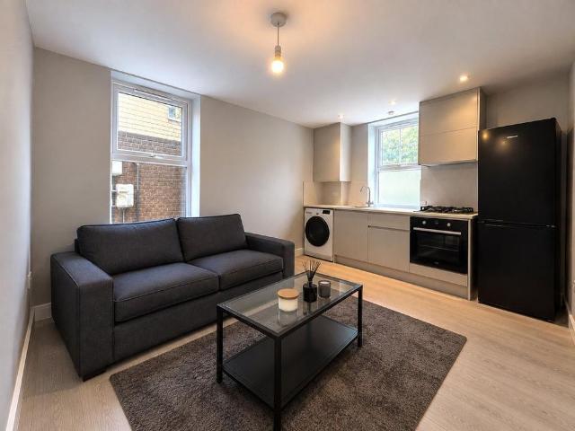 Apartment for rent in Willesden Green, Greater London