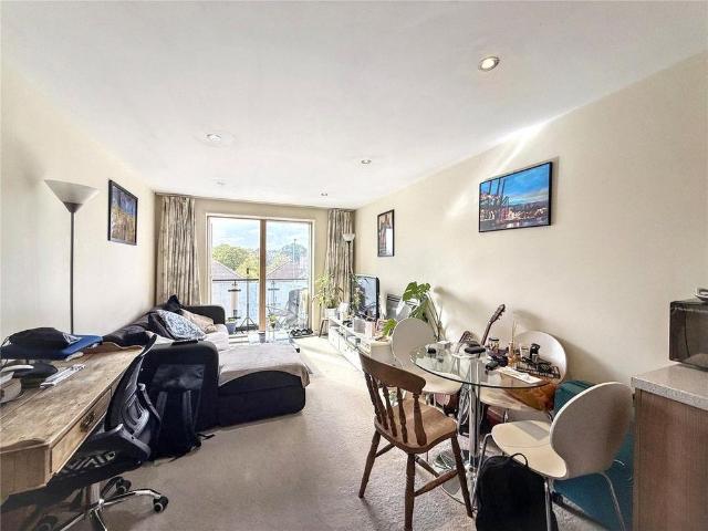 Apartment for rent in Wimbledon Park, Greater London