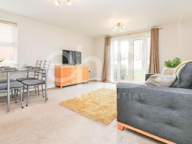 Apartment for rent in Woodloes Park, Warwick