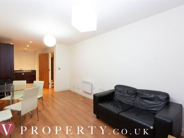 Apartment for rent in Park Central, Birmingham