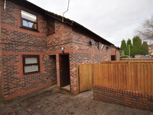 Flat for rent in Stoke, Stoke-on-Trent