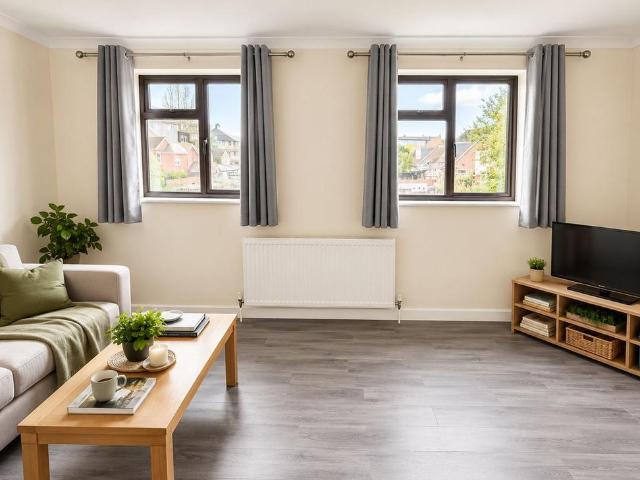 Apartment for rent in Birch Green, Lower Halliford