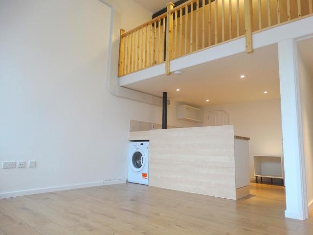 Flat for rent in Bocking, Chipping Hill