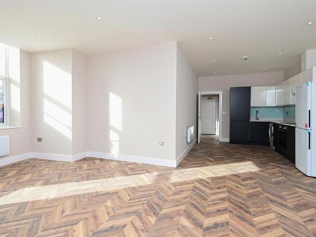 Apartment for rent in Farnborough Town Centre, Rushmoor
