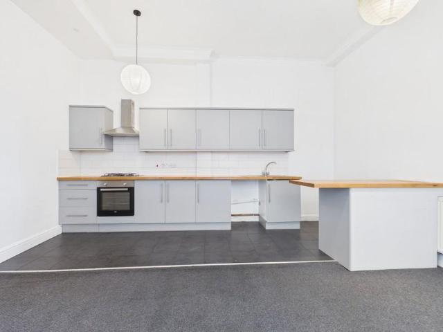 Room for rent in Foord, Folkestone and Hythe