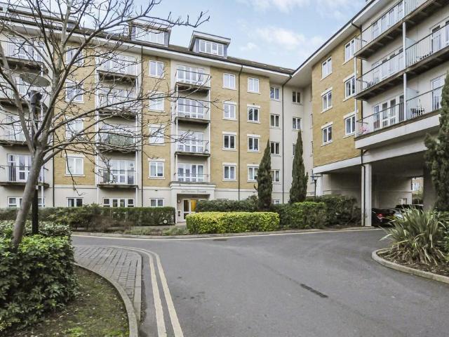 Flat for rent in West Drayton, Greater London