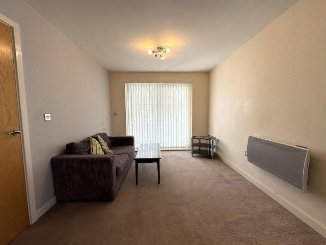 Apartment for rent in Nangreaves, Wales