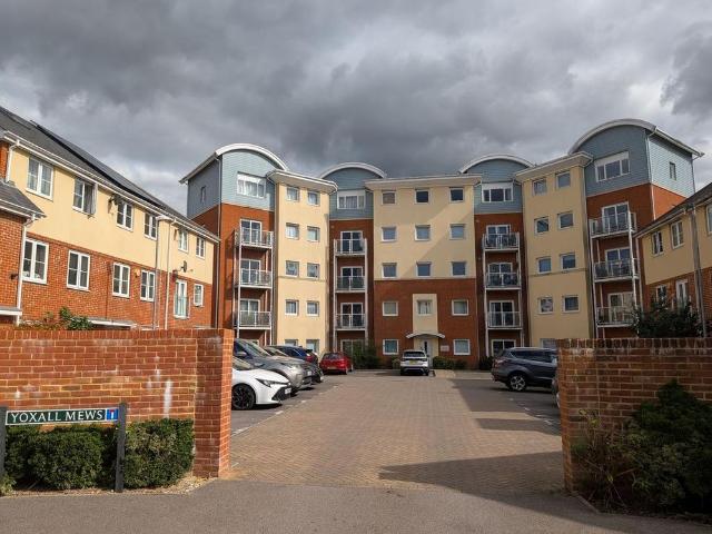 Apartment for rent in Red Hill, Surrey