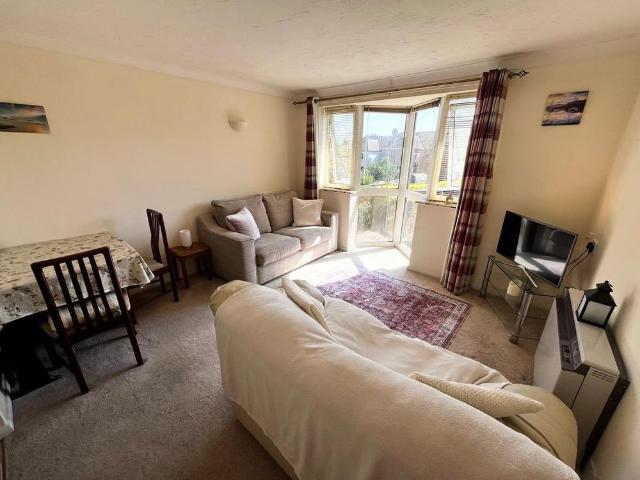 Apartment for rent in Penn Hill, Poole